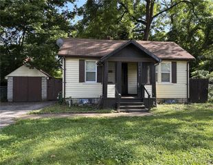7014 Raymond Avenue, University City, MO 63130