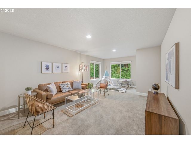9279 Se GRACE Cir, Happy Valley, OR 97086