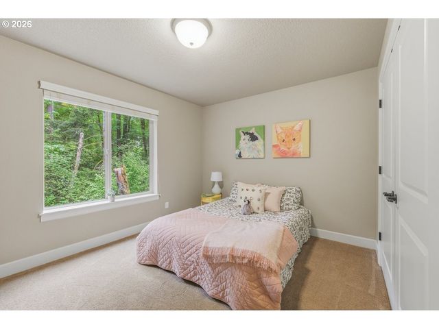 9279 Se GRACE Cir, Happy Valley, OR 97086