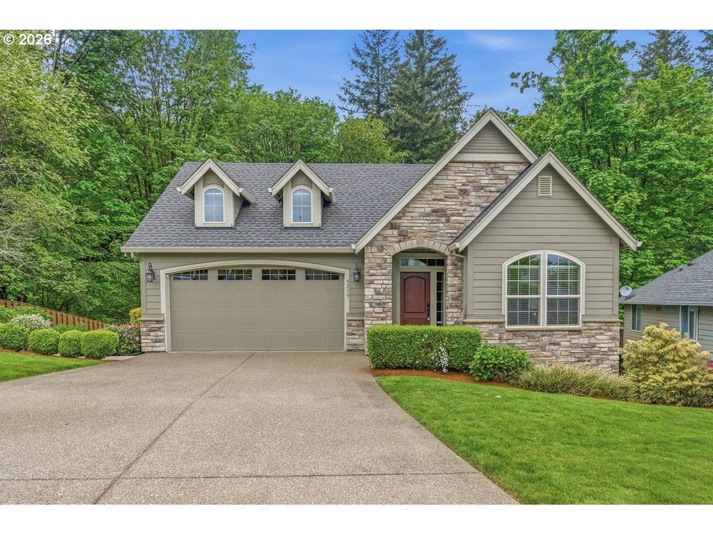 9279 Se GRACE Cir, Happy Valley, OR 97086
