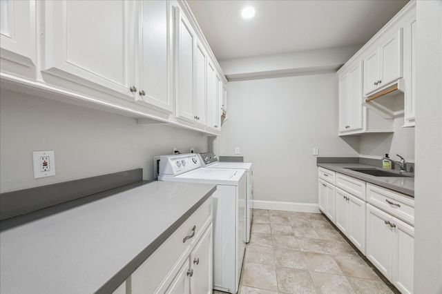 209 Queen Road, Clear Lake Shores, TX 77565