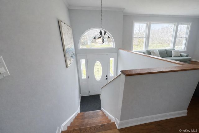 2 Ridge Road, Shirley, NY 11967