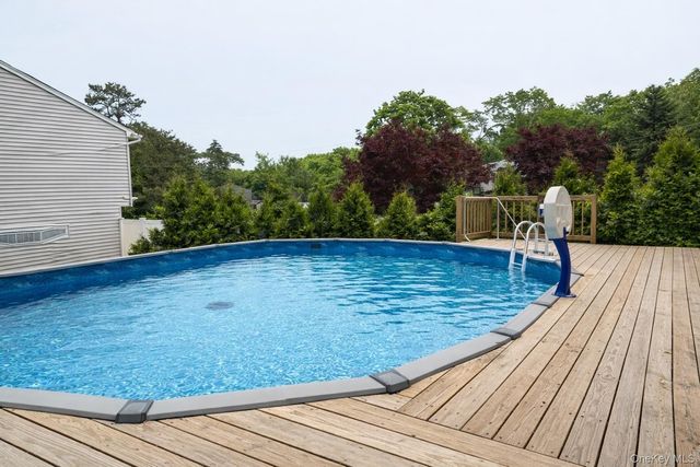 2 Ridge Road, Shirley, NY 11967