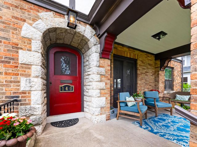 140 S Cassingham Road, Columbus, OH 43209