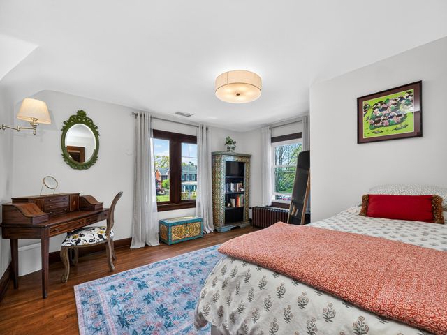 140 S Cassingham Road, Columbus, OH 43209