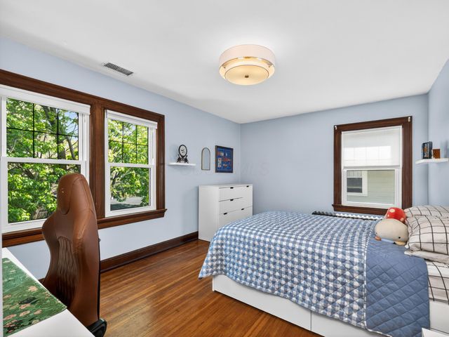 140 S Cassingham Road, Columbus, OH 43209
