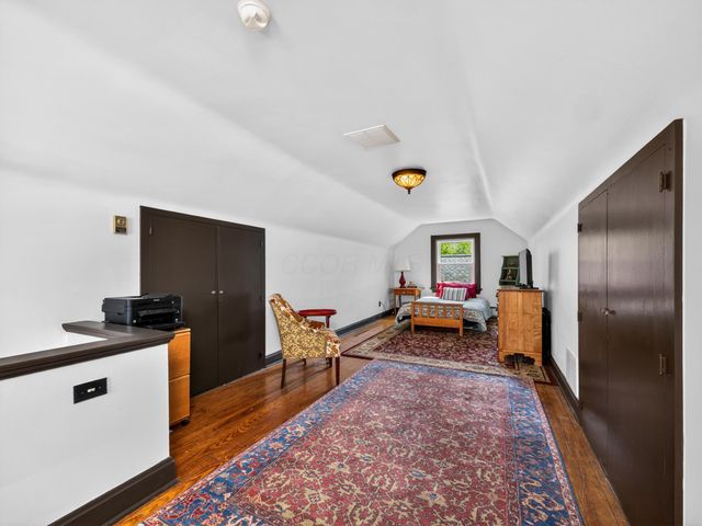 140 S Cassingham Road, Columbus, OH 43209