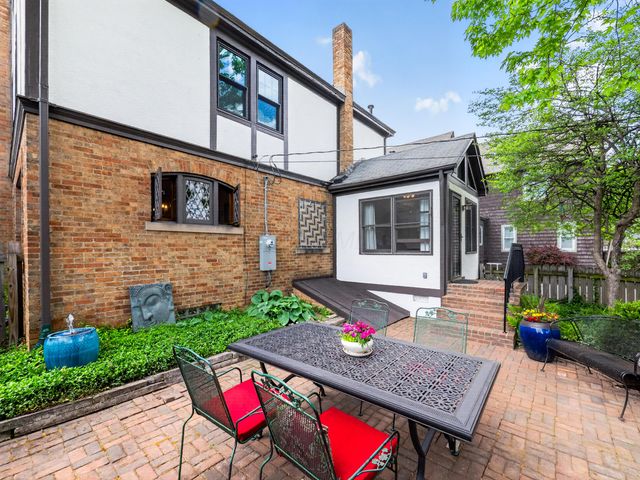 140 S Cassingham Road, Columbus, OH 43209