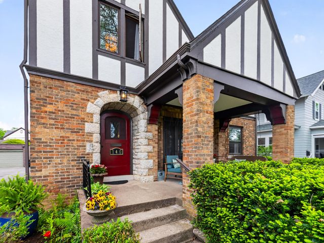 140 S Cassingham Road, Columbus, OH 43209