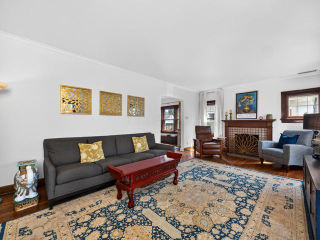 140 S Cassingham Road, Columbus, OH 43209