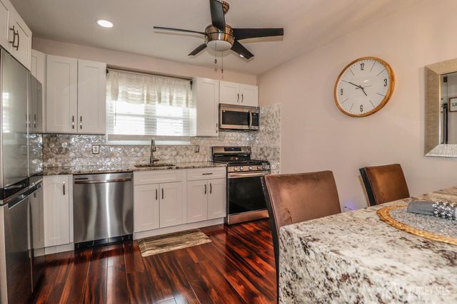 323 Ventnor Court, Piscataway, NJ 08854