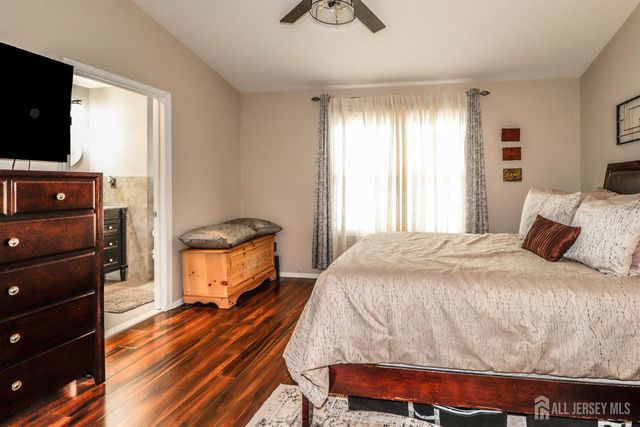 323 Ventnor Court, Piscataway, NJ 08854