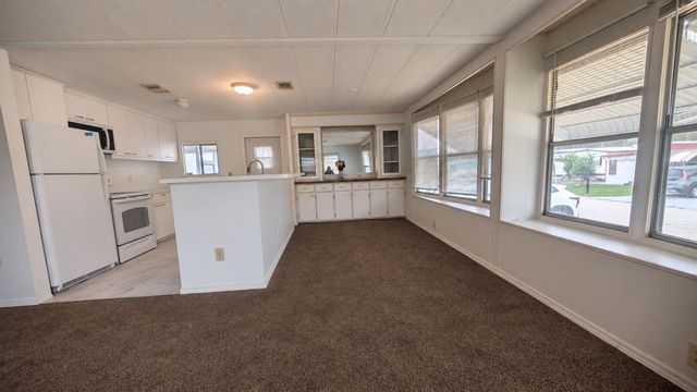 6624 DURIAN TRAIL, New Port Richey, FL 34653