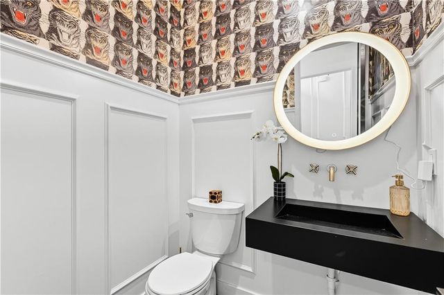 17420 Crystal Street, Overland Park, KS 66221