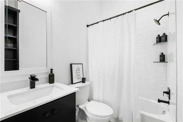 17420 Crystal Street, Overland Park, KS 66221