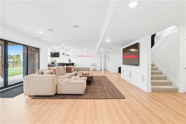 17420 Crystal Street, Overland Park, KS 66221