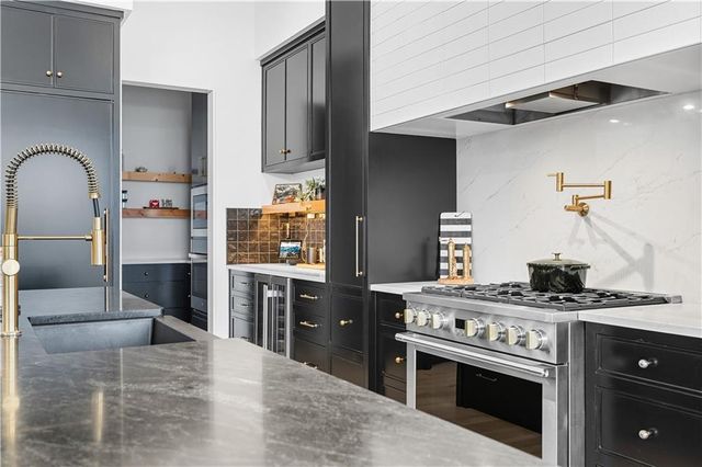 17420 Crystal Street, Overland Park, KS 66221