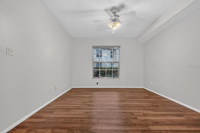 2998 BONAVENTURE CIRCLE 104, Palm Harbor, FL 34684