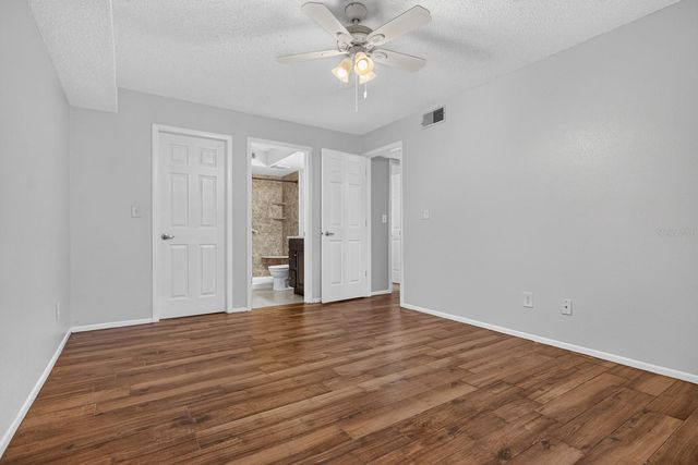 2998 BONAVENTURE CIRCLE 104, Palm Harbor, FL 34684