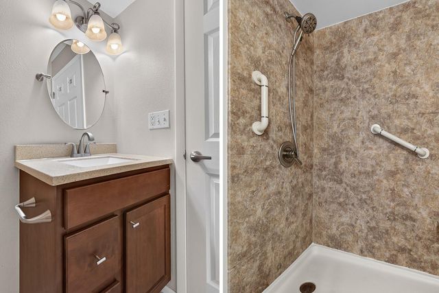 2998 BONAVENTURE CIRCLE 104, Palm Harbor, FL 34684