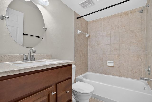 2998 BONAVENTURE CIRCLE 104, Palm Harbor, FL 34684