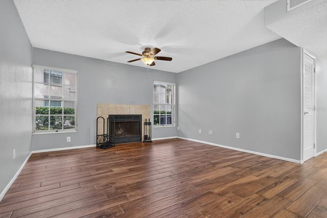 2998 BONAVENTURE CIRCLE 104, Palm Harbor, FL 34684