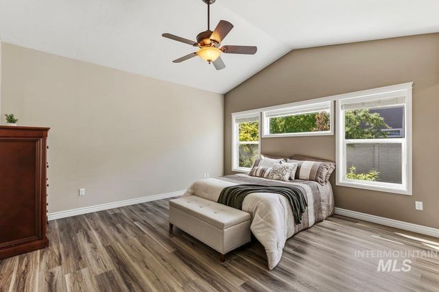 724 N Alog Ave, Eagle, ID 83616