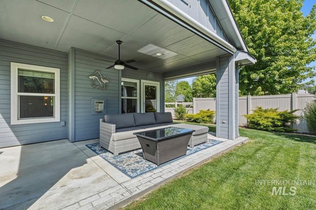 724 N Alog Ave, Eagle, ID 83616