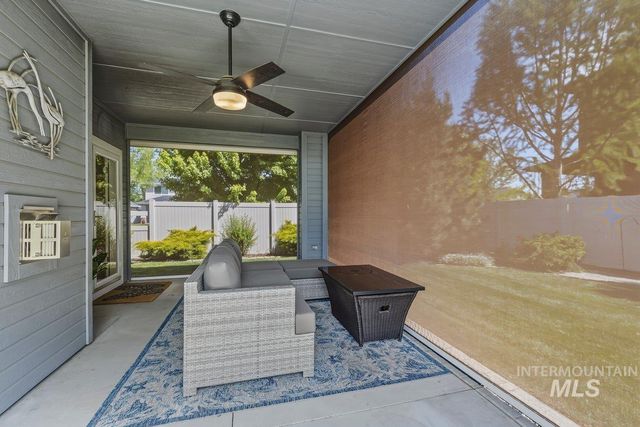 724 N Alog Ave, Eagle, ID 83616