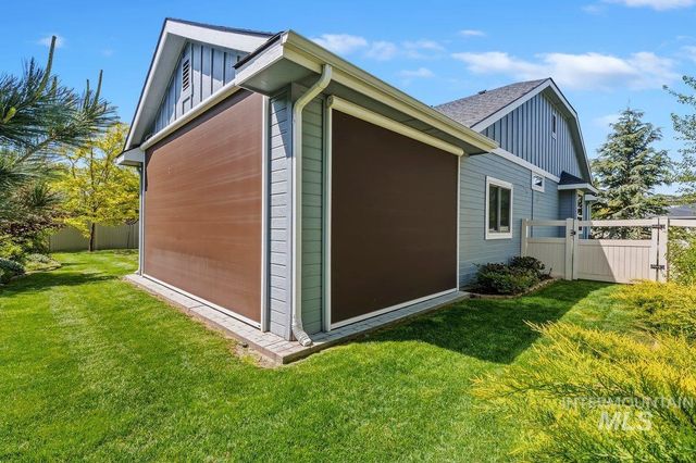 724 N Alog Ave, Eagle, ID 83616