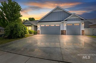 724 N Alog Ave, Eagle, ID 83616