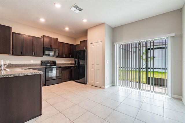 7221 SWEET ALYSSUM COURT, Tampa, FL 33619