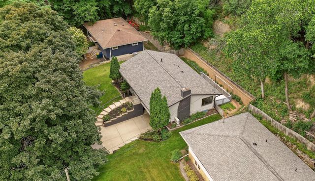 1019 11th Street SW, Rochester, MN 55902