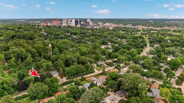 1019 11th Street SW, Rochester, MN 55902