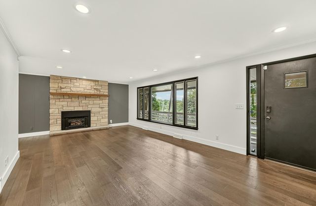 1019 11th Street SW, Rochester, MN 55902