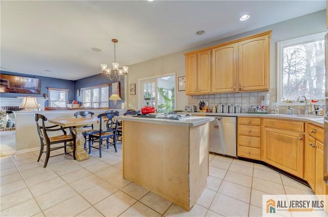 35 Rocky Hill Road, South Brunswick, NJ 08540