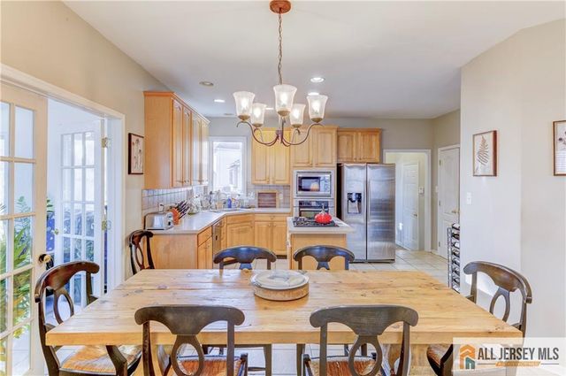 35 Rocky Hill Road, South Brunswick, NJ 08540