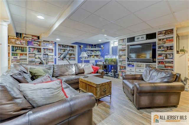 35 Rocky Hill Road, South Brunswick, NJ 08540