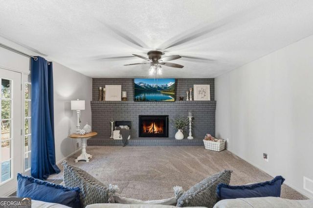 3694 Pinehill Circle, Acworth, GA 30101