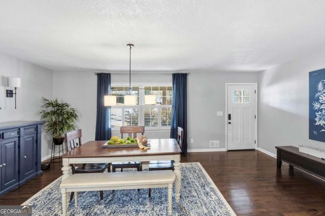 3694 Pinehill Circle, Acworth, GA 30101