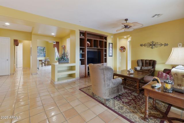 4228 E CAROB Drive, Gilbert, AZ 85298