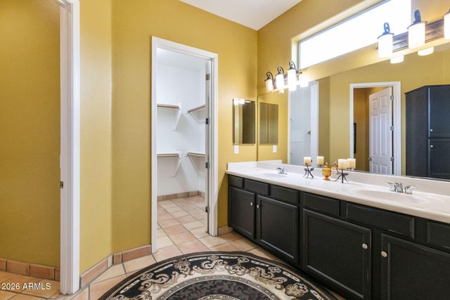 4228 E CAROB Drive, Gilbert, AZ 85298
