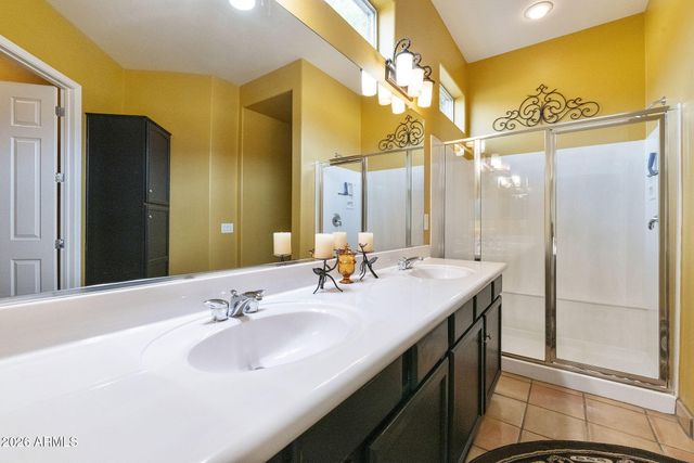 4228 E CAROB Drive, Gilbert, AZ 85298