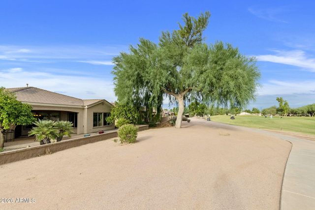 4228 E CAROB Drive, Gilbert, AZ 85298