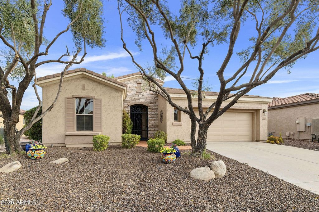 4228 E CAROB Drive, Gilbert, AZ 85298 — photo 2