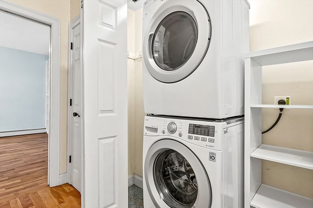 28 Robbins St 2, Waltham, MA 02453