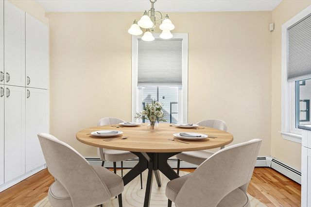 28 Robbins St 2, Waltham, MA 02453