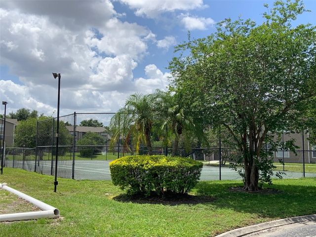 4752 WALDEN CIRCLE 715, Orlando, FL 32811