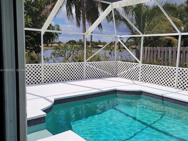 412 NW 72nd St, Boca Raton, FL 33487