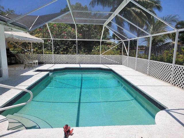 412 NW 72nd St, Boca Raton, FL 33487